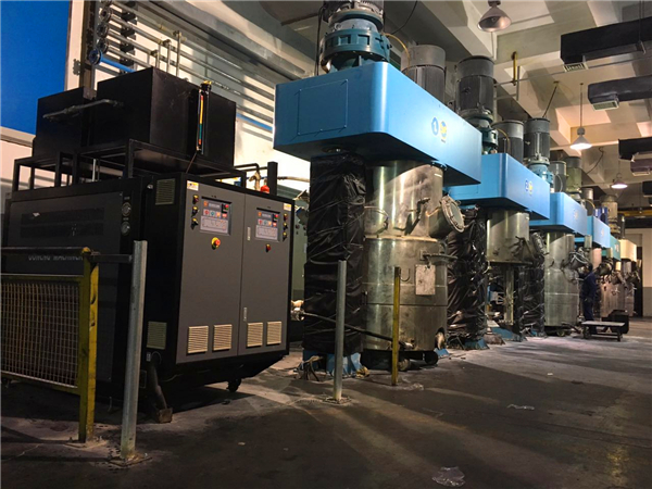 冷熱兩用油循環(huán)模溫機 冷熱兩用油循環(huán)模溫機